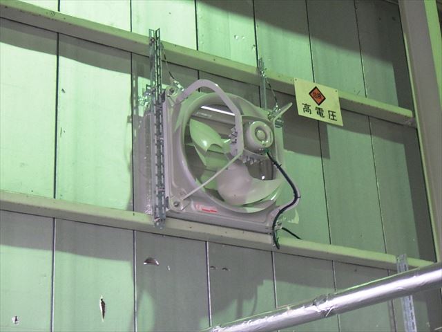 工場用換気扇 有圧換気扇 換気扇取付 有限会社 荒木電工